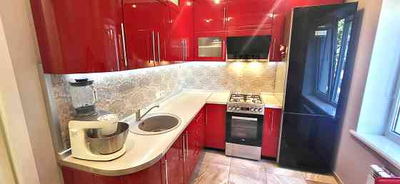 Продаж елітної 2-х к.кв. вул. Маліновського, буд. 42, ДРУГИЙ ПОВЕРХ. Запоріжжя