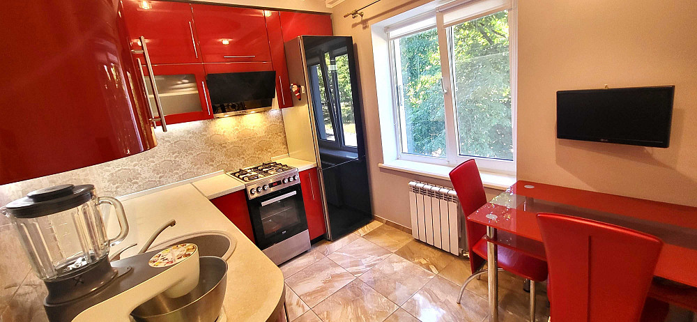 Продаж елітної 2-х к.кв. вул. Маліновського, буд. 42, ДРУГИЙ ПОВЕРХ. Запоріжжя - зображення 1