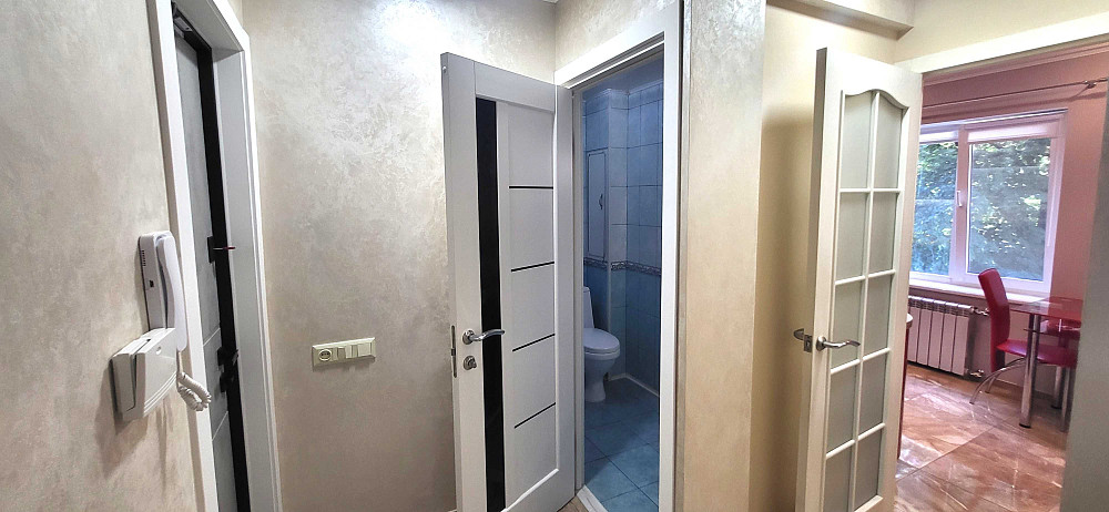 Продаж елітної 2-х к.кв. вул. Маліновського, буд. 42, ДРУГИЙ ПОВЕРХ. Запоріжжя - зображення 6