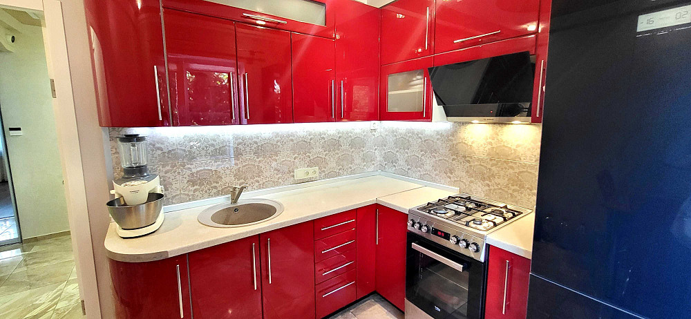 Продаж елітної 2-х к.кв. вул. Маліновського, буд. 42, ДРУГИЙ ПОВЕРХ. Запоріжжя - зображення 2