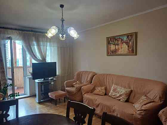 2 ком Феодосийская 8 Киев