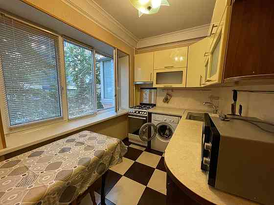 Двокімнатна., метро, євроремонт, вул.Шолуденка 6 Киев