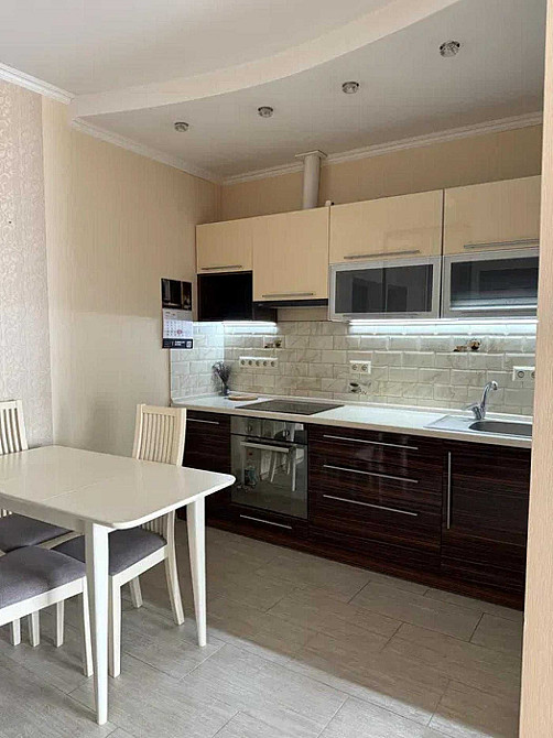 Продаж 2 кімнатної квартири,вул. Автозаводська 29а,Пріорка,Оболонський Київ - зображення 1