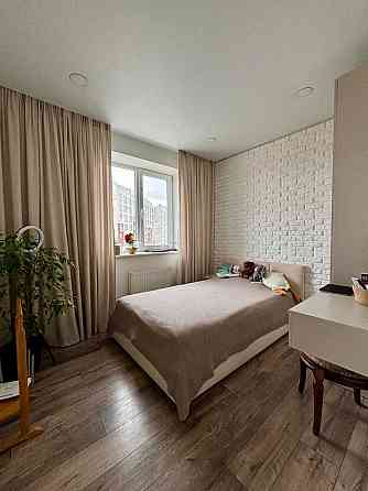 ЧУДОВА Трикімнатна квартира у ЖК Біля Набережної з ремонтом і меблями Ирпень