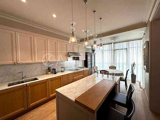 Оренда 3-кімнатної квартири 120м2 7 поверх ЖК «Новопечерські Липки». Киев