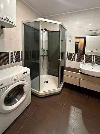 1ком, метро Чернігівська, Дніпровський р-н. вул. Краківська 15/17 Киев