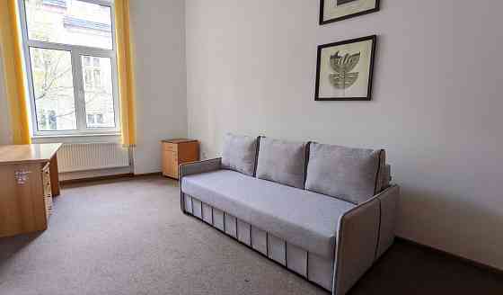 Оренда прострої двокімнатної квартири на вул. Коцюбинського 5 Львів