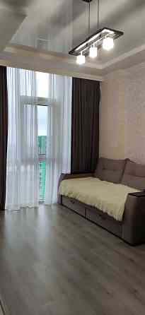 Сдам длительно однокомнатную квартиру на таирова 5 Жемчужина Лиманка