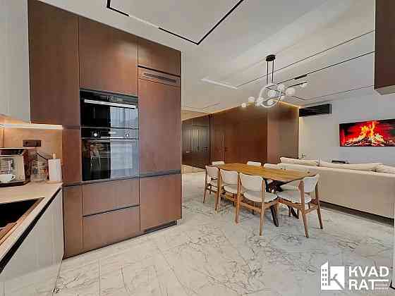 Продається  2 кімнатна квартира з кухнею студією Микитинці (Івано-Франківська обл.)