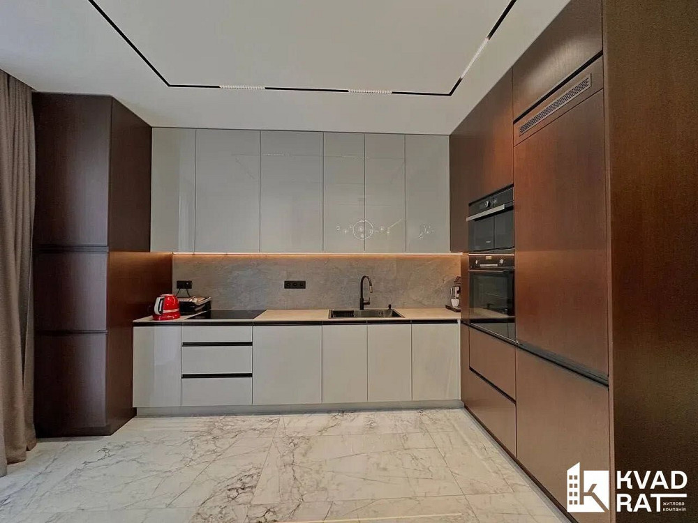 Продається  2 кімнатна квартира з кухнею студією Микитинці (Івано-Франківська обл.) - зображення 1