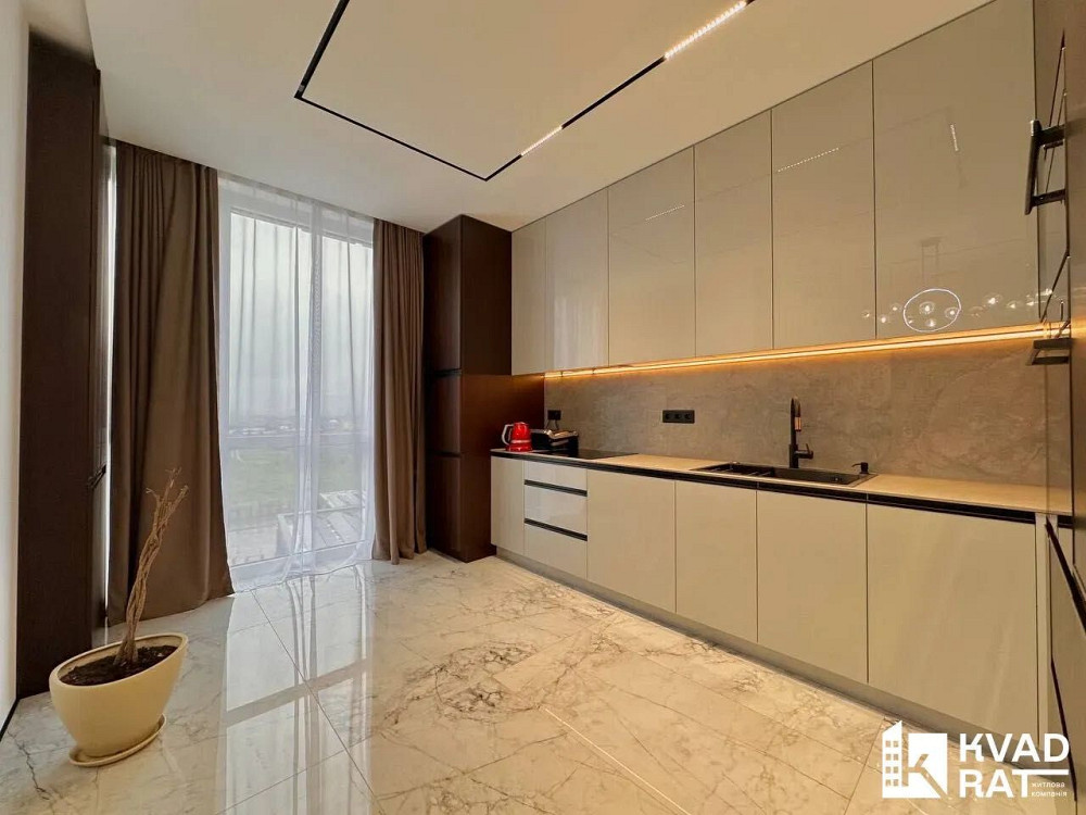 Продається  2 кімнатна квартира з кухнею студією Микитинці (Івано-Франківська обл.) - зображення 3