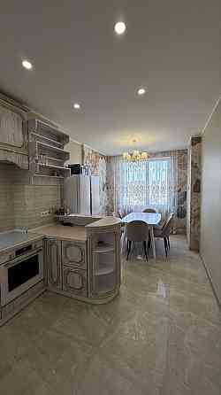 Продам 3- комнатную квартиру в Одессе, срочно , новая, три спальни. Одесса