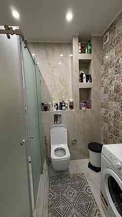 Продам 3- комнатную квартиру в Одессе, срочно , новая, три спальни. Одесса