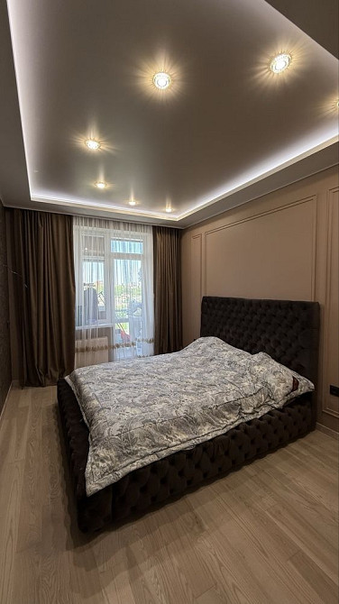 Продам 3- комнатную квартиру в Одессе, срочно , новая, три спальни. Одесса - изображение 1