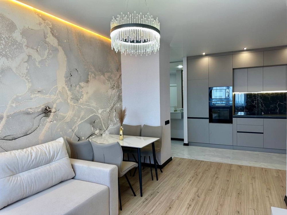 53 жемчужина. Таирова. Евротрешка. Кухня гостиная и 2 комнаты ! Ремонт Лиманка - зображення 1