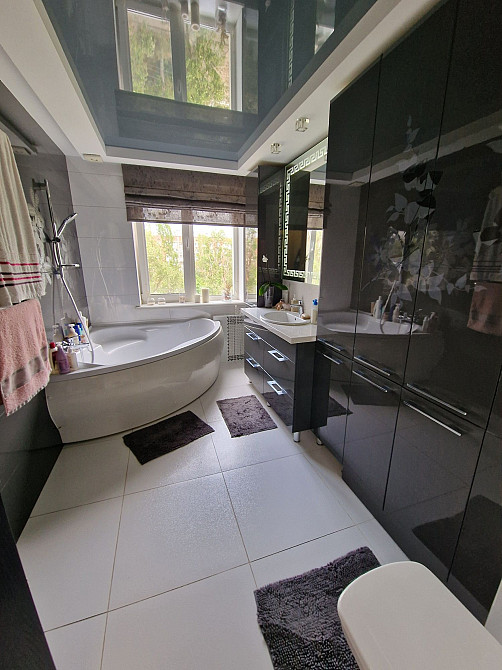 Продам солнечный 4к кв очень дорогой Евро и недорого Днепр - изображение 1