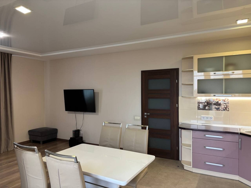 Продам 2х рівневу (3х кім кв) ЖК Щасливе Ровно - изображение 1