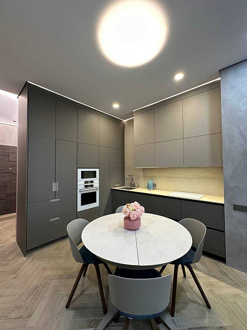 2-комн. в центре, дорогой дизайнерский ремонт, ЖК Наследие Дерибаса Одесса - изображение 2