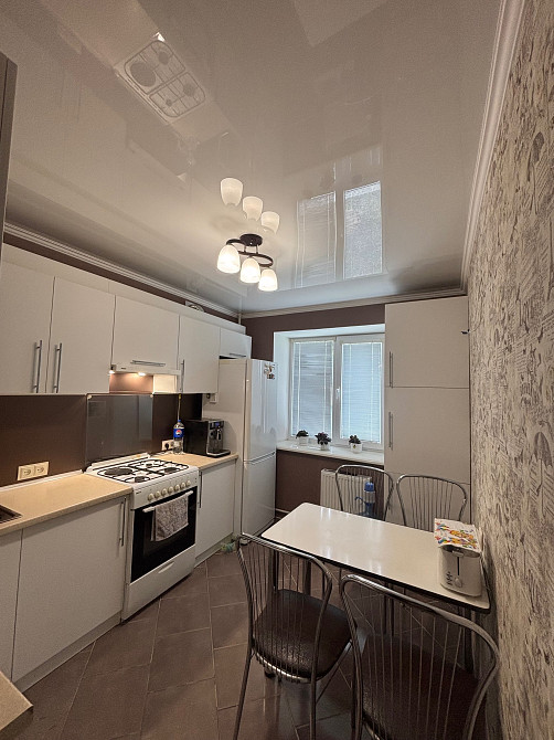 3-кімнатна квартира по вул. Достоєвського Первомайский (Харьковская обл.) - изображение 1