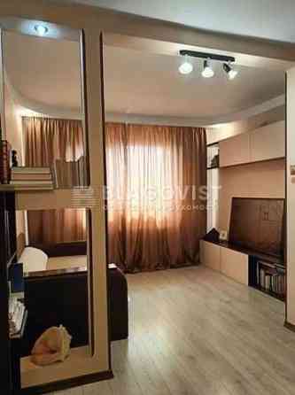 ул Новаторов 22 б - 1а комн квартира  40 м кв Київ