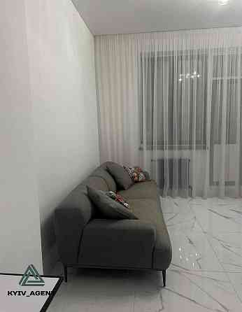 Студія + окрема спальня на вул Урлівська 16/37 ! Низький поверх ! Київ