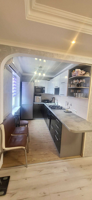 Продаж з ЄВРОРЕМОНТОМ 2-х к.кв. вул. Нижньодніпровська буд. 2А. Запорожье - изображение 2