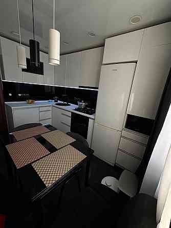 Продам хорошенькую 3 х комнатную квартиру в Безлюдовке Безлюдовка