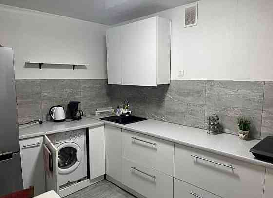 Сдам 2к квартиру 10000 грн Левый берег Sosn Кам`янське (Запорізька обл.)