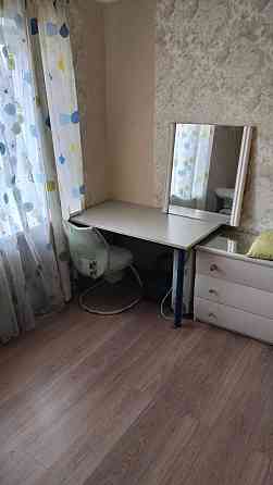 Здам 2 кімнати з 4 у квартирі,жити з власницею,яка на кріслі колісному Илларионово