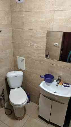 Здам 2 кімнати з 4 у квартирі,жити з власницею,яка на кріслі колісному Илларионово