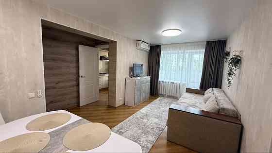 Оренда двохкімнатноі квартири в стилі євродвушки одна кімната прохідна Біла Церква