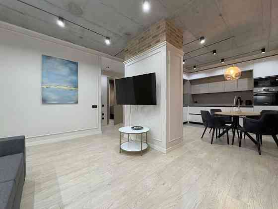 2к квартира 76м2 в Жк Славутич метро Славутич 1хв Позняки Осокорки Київ