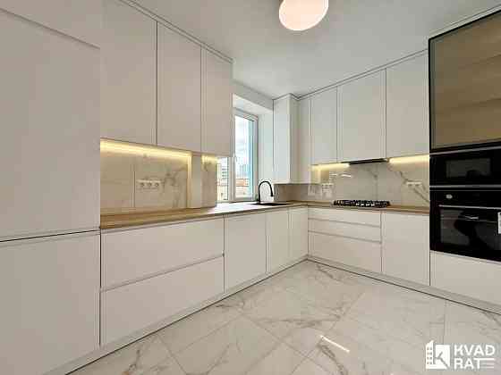 Простора двокімнатна квартира з ремонтом в новобудові! 6 поверх! Івано-Франківськ