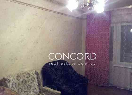 Метро Дарниця, Чернігівська. Продам 2к Юності вул., 4 Київ