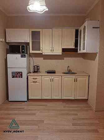 Охайна Видова євро-двушка 51 м2 на вул.Драгоманова 2А ! Затишний двір Київ