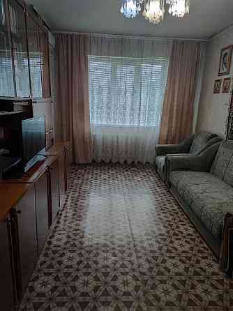 Продам простору квартиру з меблюванням від власника Вечірній бульвар Кривой Рог