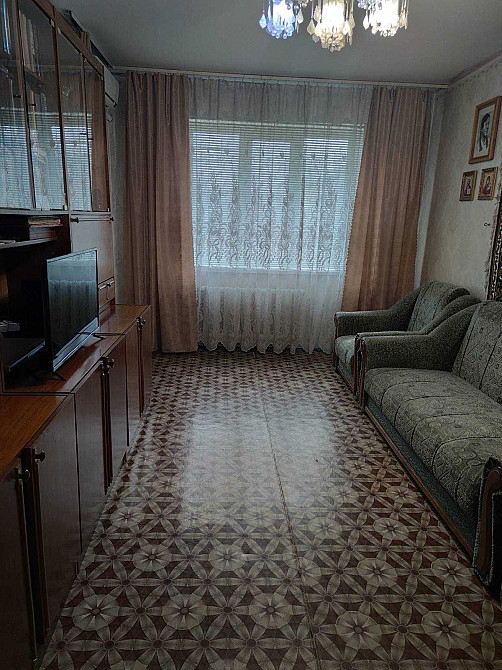 Продам простору квартиру з меблюванням від власника Вечірній бульвар Кривой Рог - изображение 1