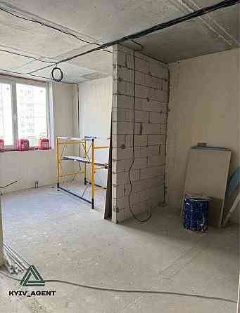 Продаж  1к 42 м2 квартира в ЖК Лебединий ! Низький поверх ! ПАРКІНГ Київ