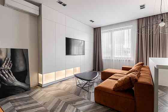 Продам 2кім квартиру в клубному будинку по вул.Ярославенка (Парк) Львов