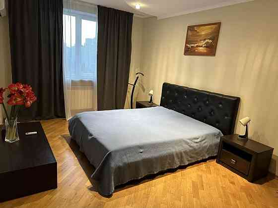 Власник, Позняки, Григоренка 28 Киев