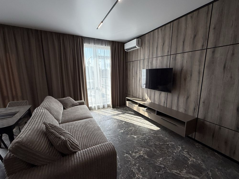 Сдается просторная студия с верандой в «комфорт сити лагуна» Днепр - изображение 1