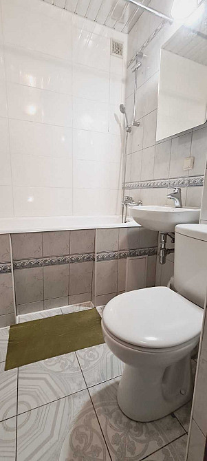 Простора двоповерхова трьохкімнатна квартира Ревуцького 5 Київ - зображення 3