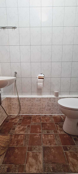 Простора двоповерхова трьохкімнатна квартира Ревуцького 5 Київ - зображення 6