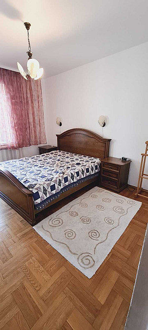 Простора двоповерхова трьохкімнатна квартира Ревуцького 5 Київ - зображення 1