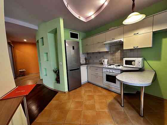 Оренда квартири-студії метро Святошин, Котельникова 1, поруч метро Киев