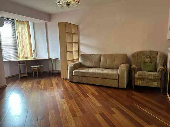 Оренда квартири-студії метро Святошин, Котельникова 1, поруч метро Киев