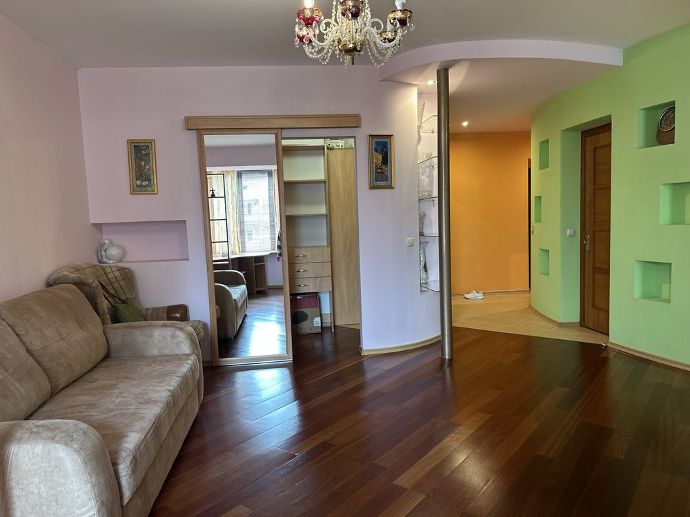 Оренда квартири-студії метро Святошин, Котельникова 1, поруч метро Киев - изображение 1