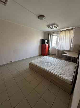 2к квартира 5хв пішки м.Позняки Киев