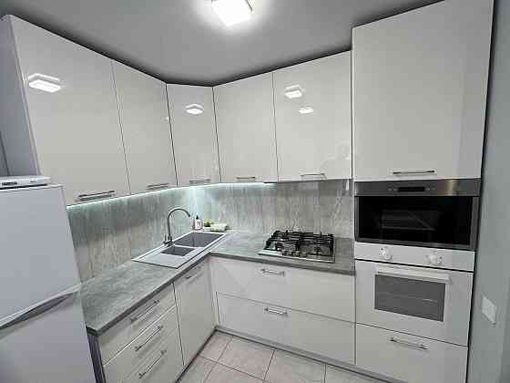 Центр 2к.Квартира 1-этаж . Ул Академическая 12 Краматорськ