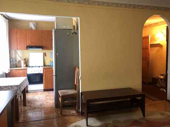 Здам  в оренду 2- кімнатну квартиру від метро Вокзальна 10 хв пішки Киев